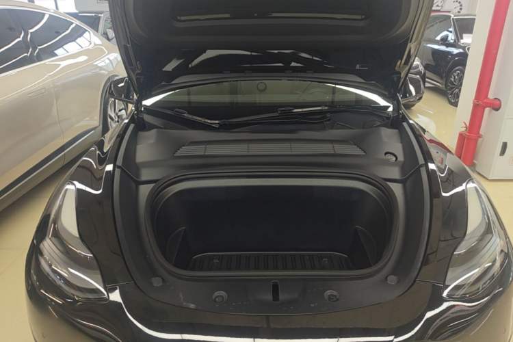 Used Tesla Model Y 2022 Rear-Wheel-Drive Version Engine Bay