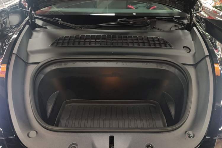 Used Tesla Model Y 2022 Revised Version Rear-Wheel Drive Engine Bay