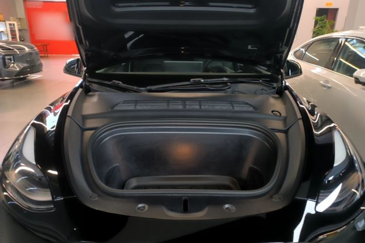 Used Tesla Model Y 2022 Rear-Wheel-Drive Version Engine Bay