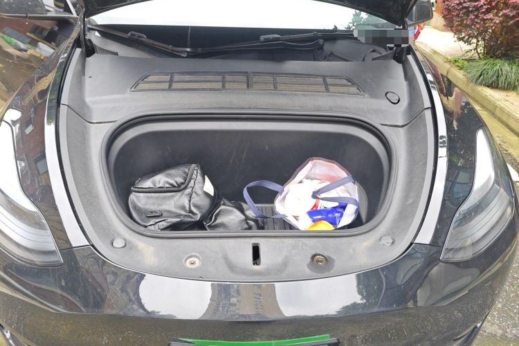 Used Tesla Model Y 2022 Rear-Wheel-Drive Version Engine Bay