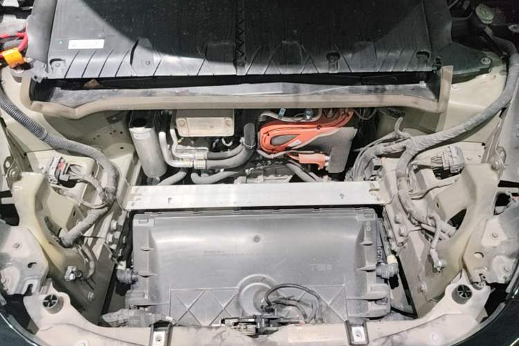 Used Tesla Model Y 2022 Revised Version Long-Range All-Wheel Drive Engine Bay