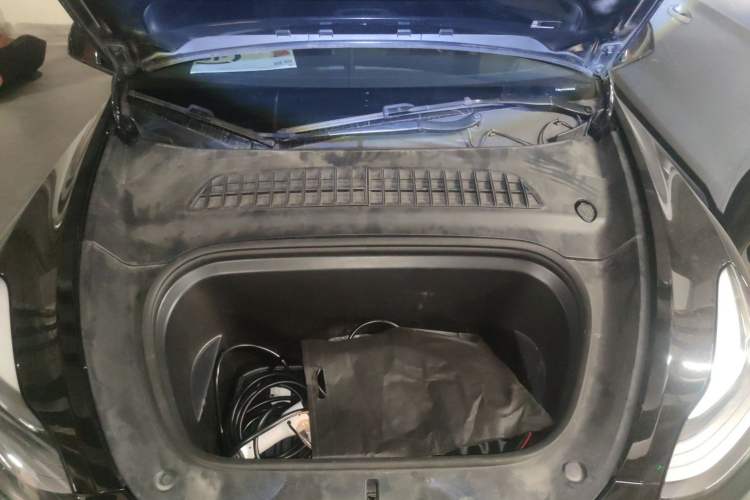 Used Tesla Model Y 2022 Rear-Wheel-Drive Version Engine Bay