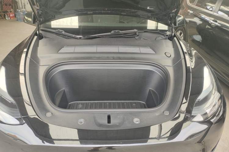 Used Tesla Model Y 2022 Revised Version Rear-Wheel Drive Engine Bay