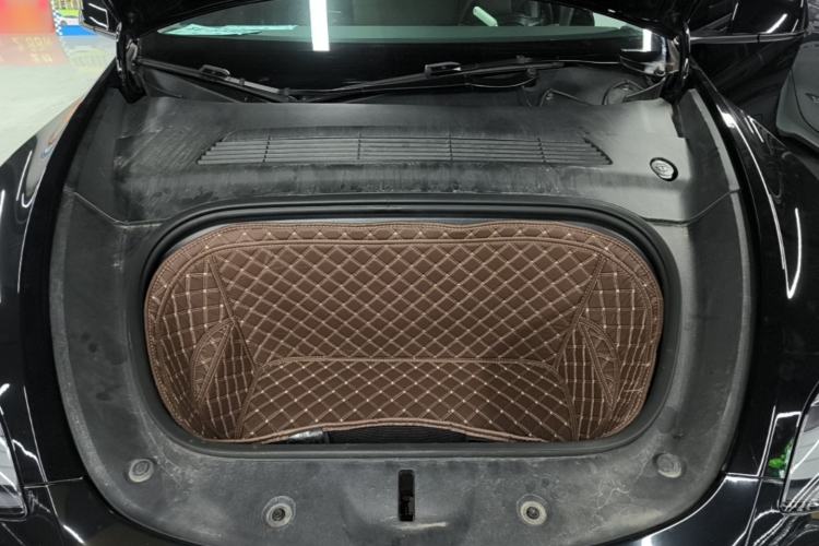 Used Tesla Model Y 2022 Rear-Wheel-Drive Version Engine Bay