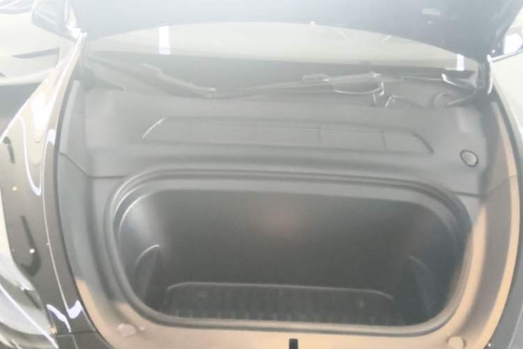 Used Tesla Model Y 2022 Performance High-Performance All-Wheel-Drive Version Engine Bay