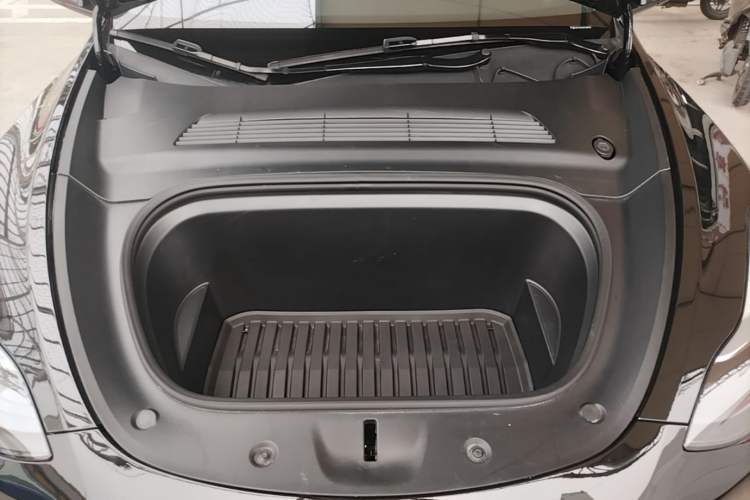 Used Tesla Model Y 2022 Revised Version Rear-Wheel Drive Engine Bay
