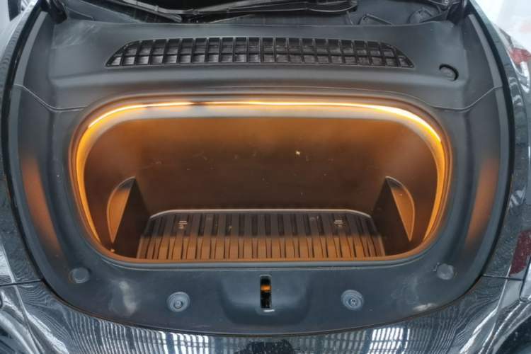 Used Tesla Model Y 2022 Revised Version Rear-Wheel Drive Engine Bay