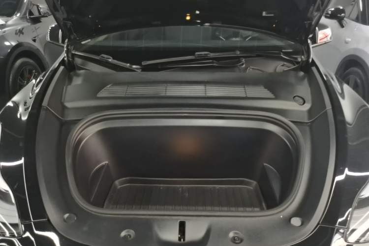 Used Tesla Model Y 2022 Revised Version Rear-Wheel Drive Engine Bay