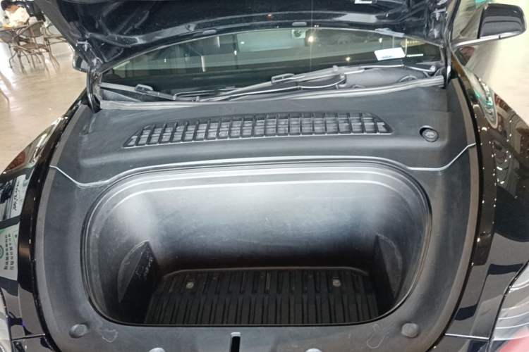 Used Tesla Model Y 2022 Revised Version Rear-Wheel Drive Engine Bay