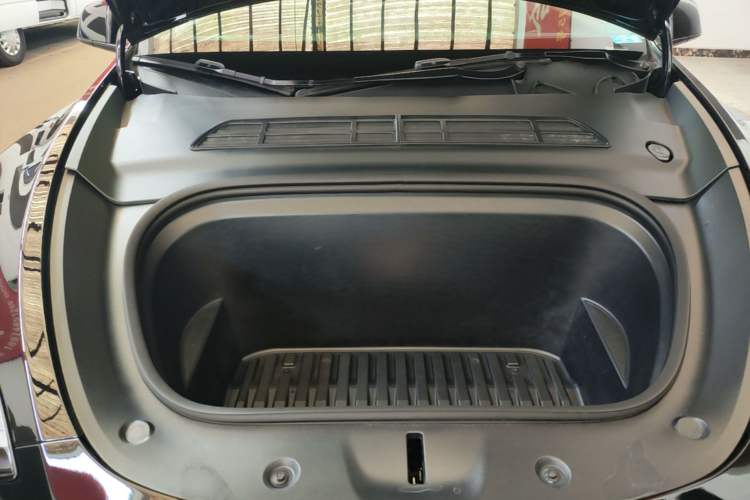 Used Tesla Model Y 2022 Revised Version Rear-Wheel Drive Engine Bay