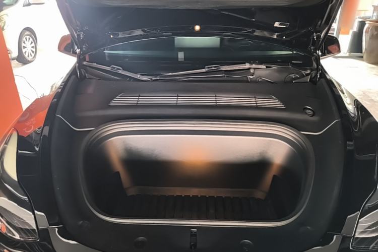 Used Tesla Model Y 2022 Rear-Wheel-Drive Version Engine Bay