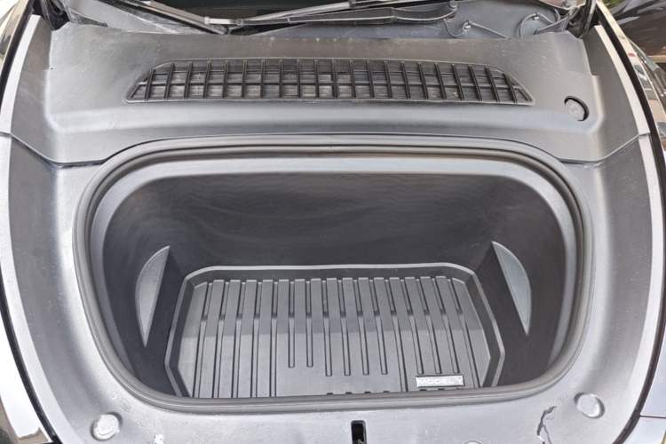 Used Tesla Model Y 2022 Revised Version Rear-Wheel Drive Engine Bay