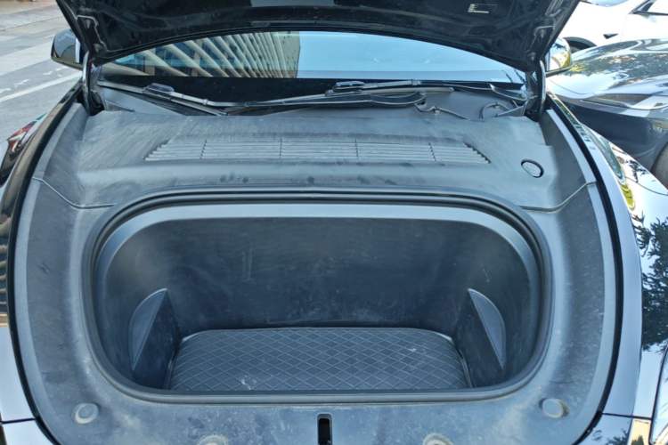 Used Tesla Model Y 2022 Revised Version Rear-Wheel Drive Engine Bay
