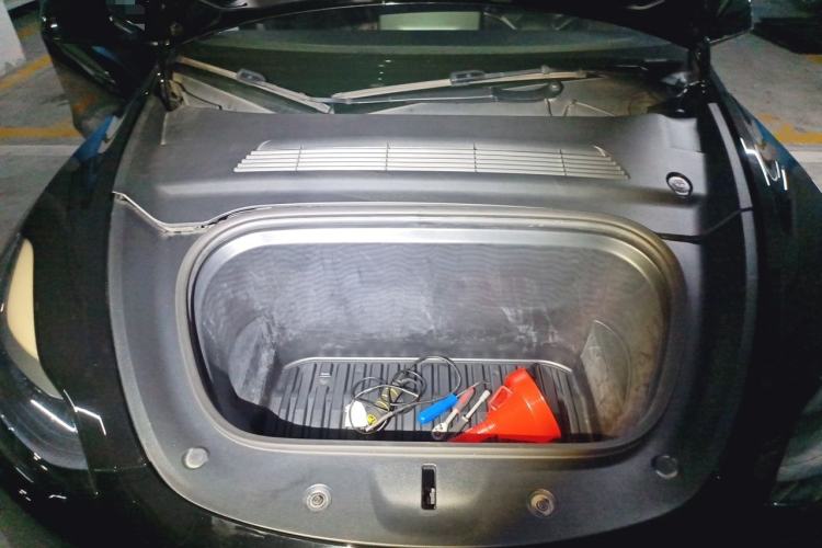 Used Tesla Model Y 2022 Rear-Wheel-Drive Version Engine Bay