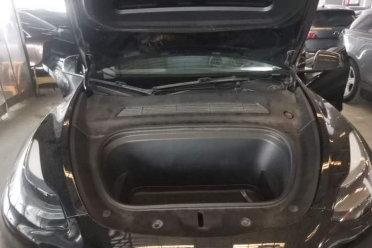 Used Tesla Model Y 2022 Revised Version Rear-Wheel Drive Engine Bay