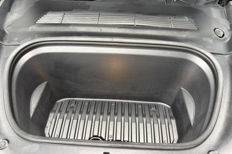Used Tesla Model Y 2022 Revised Version Rear-Wheel Drive Engine Bay