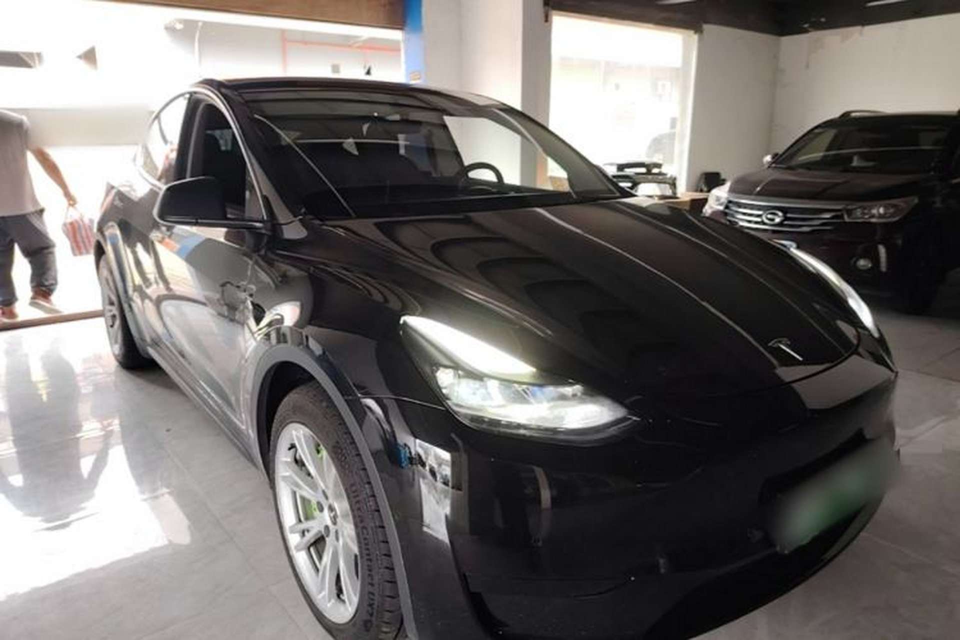 Used Tesla Model Y 2022 Rear-Wheel-Drive Version Exterior 1