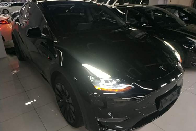 Used Tesla Model Y 2022 Revised Version Long-Range All-Wheel Drive Exterior 1