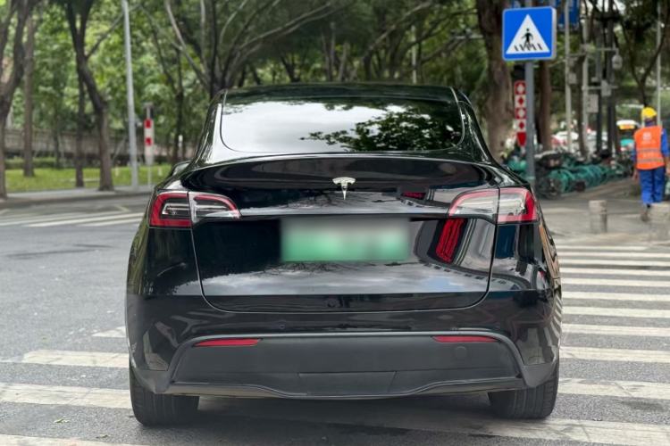 Used Tesla Model Y 2022 Long-Range All-Wheel-Drive Version Exterior 1