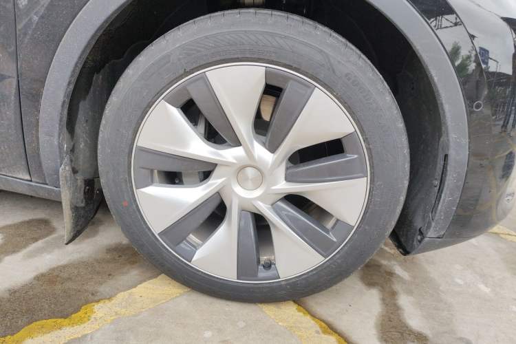 Used Tesla Model Y 2022 Revised Version Rear-Wheel Drive Exterior 1