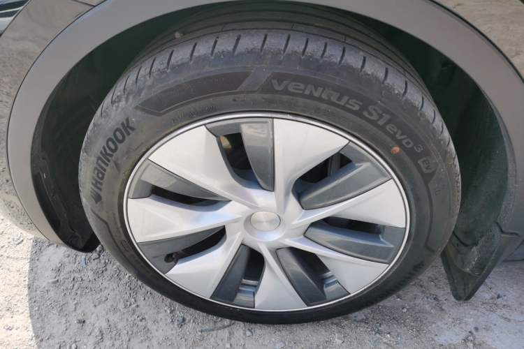 Used Tesla Model Y 2022 Rear-Wheel-Drive Version Exterior 1