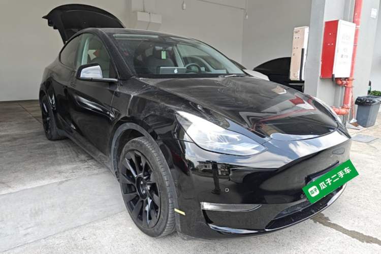 Used Tesla Model Y 2022 Long-Range All-Wheel-Drive Version Exterior 1