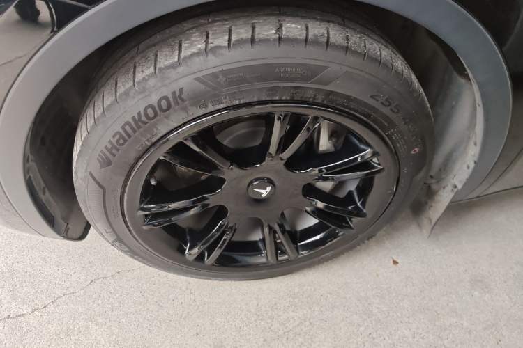 Used Tesla Model Y 2022 Revised Version Rear-Wheel Drive Exterior 1