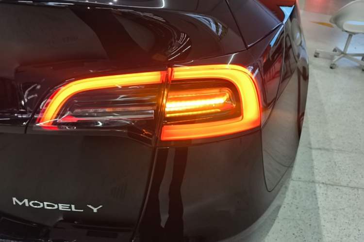 Used Tesla Model Y 2022 Rear-Wheel-Drive Version Exterior 1