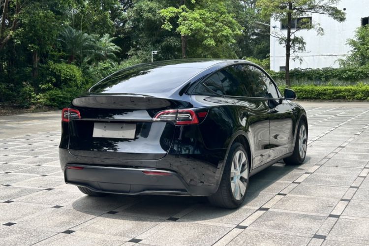 Used Tesla Model Y 2022 Rear-Wheel-Drive Version Exterior 1