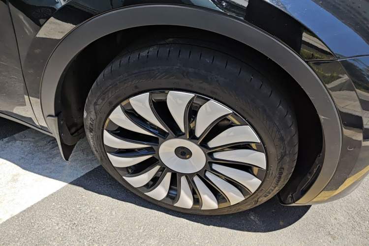 Used Tesla Model Y 2022 Revised Version Rear-Wheel Drive Exterior 1