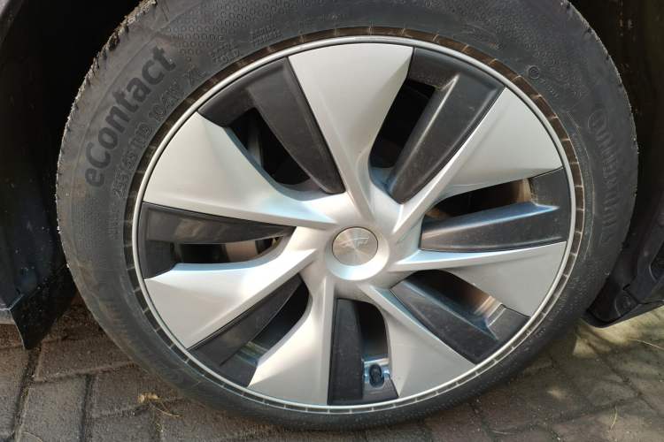 Used Tesla Model Y 2022 Revised Version Rear-Wheel Drive Exterior 1
