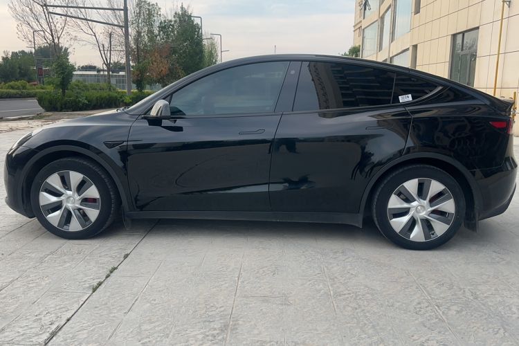 Used Tesla Model Y 2022 Revised Version Rear-Wheel Drive Exterior 1