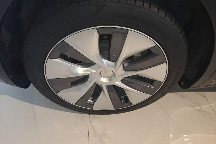 Used Tesla Model Y 2022 Revised Version Rear-Wheel Drive Exterior 1