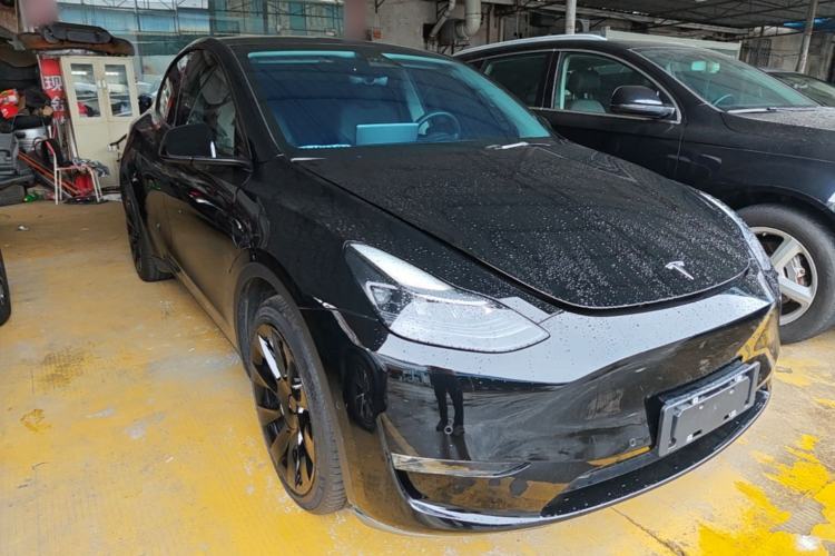 Used Tesla Model Y 2022 Long-Range All-Wheel-Drive Version Exterior 1
