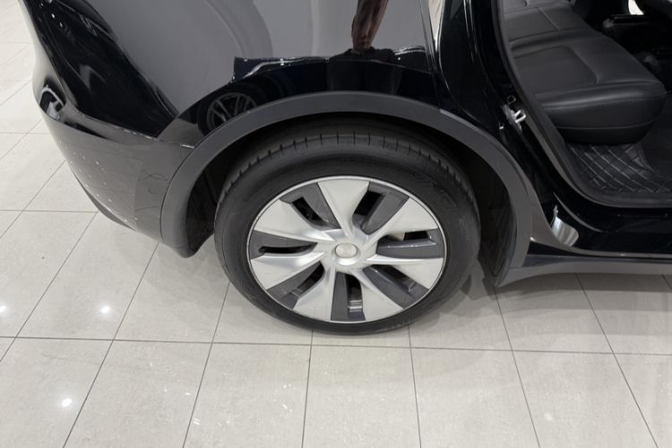 Used Tesla Model Y 2022 Revised Version Rear-Wheel Drive Exterior 10