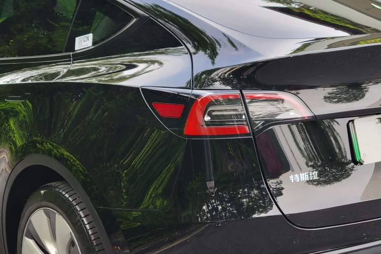Used Tesla Model Y 2022 Revised Version Rear-Wheel Drive Exterior 10
