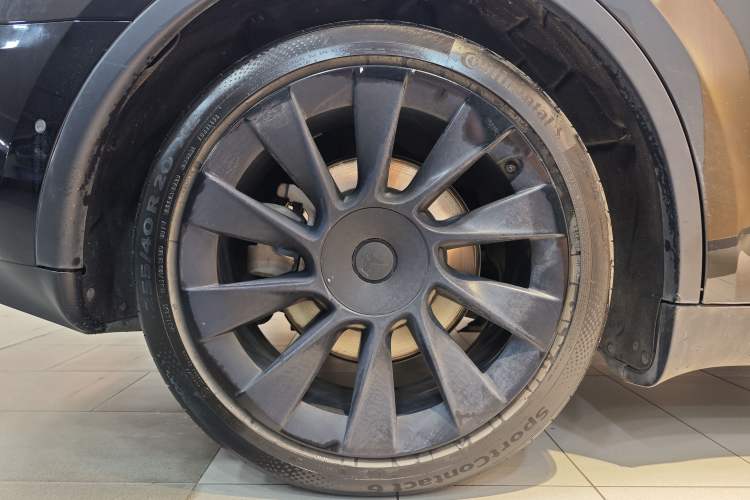 Used Tesla Model Y 2022 Revised Version Rear-Wheel Drive Exterior 11