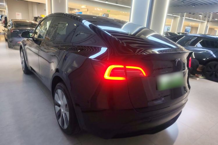 Used Tesla Model Y 2022 Revised Version Long-Range All-Wheel Drive Exterior 2