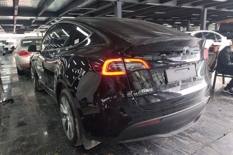 Used Tesla Model Y 2022 Revised Version Long-Range All-Wheel Drive Exterior 2