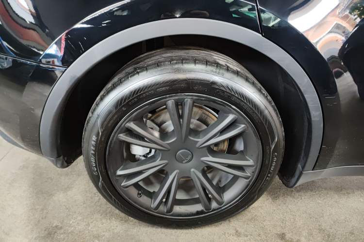 Used Tesla Model Y 2022 Revised Version Rear-Wheel Drive Exterior 2