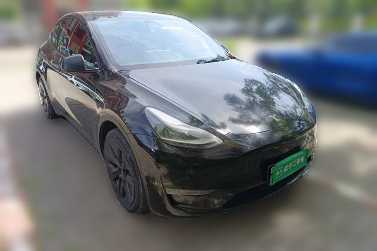 Used Tesla Model Y 2022 Long-Range All-Wheel-Drive Version Exterior 2