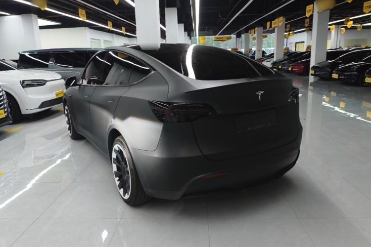 Used Tesla Model Y 2022 Long-Range All-Wheel-Drive Version Exterior 2
