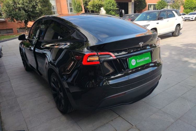 Used Tesla Model Y 2022 Rear-Wheel-Drive Version Exterior 2