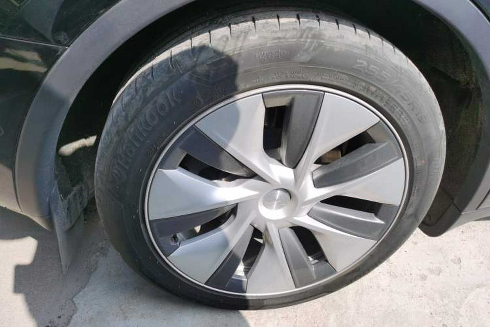 Used Tesla Model Y 2022 Rear-Wheel-Drive Version Exterior 2