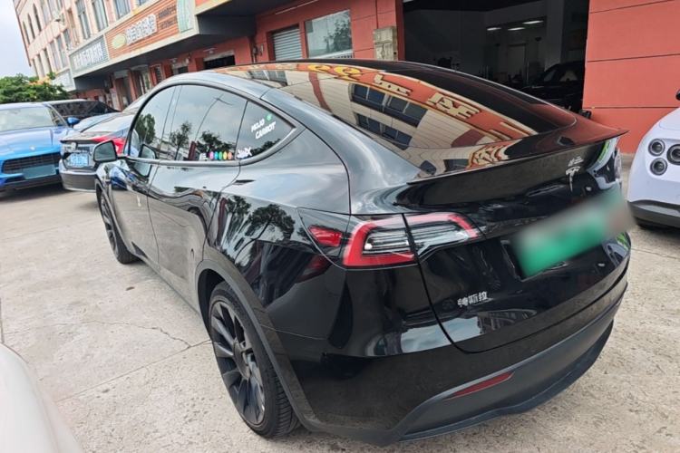 Used Tesla Model Y 2022 Rear-Wheel-Drive Version Exterior 2