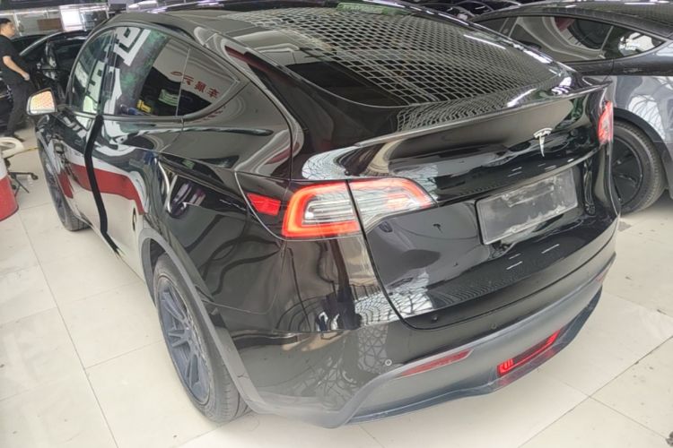 Used Tesla Model Y 2022 Rear-Wheel-Drive Version Exterior 2