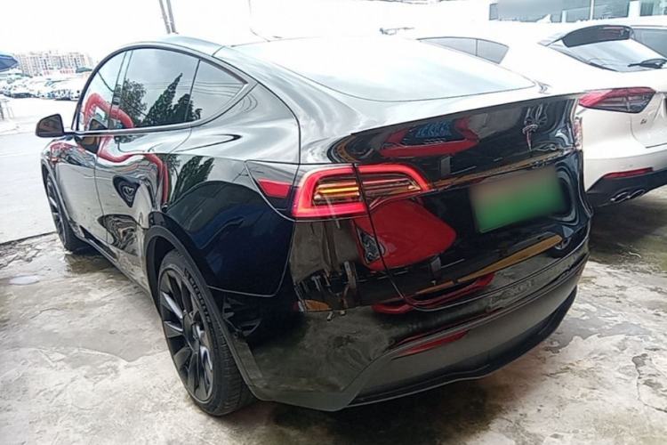Used Tesla Model Y 2022 Rear-Wheel-Drive Version Exterior 2