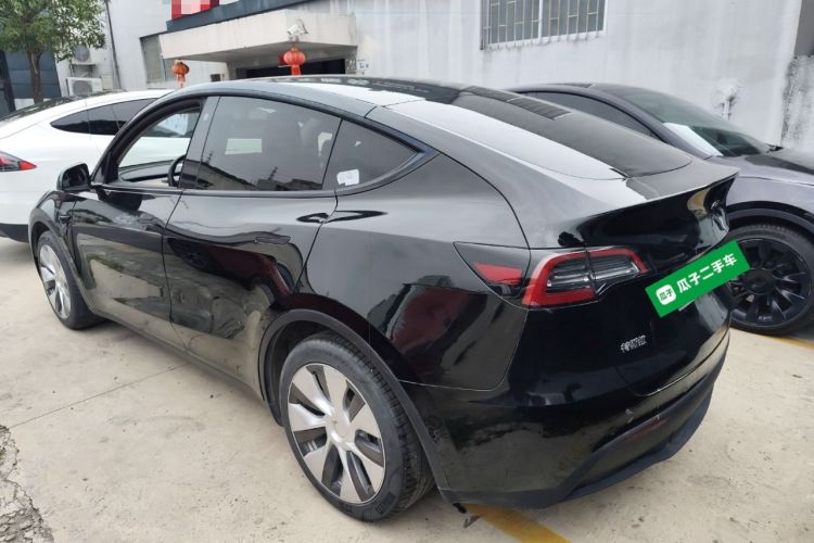 Used Tesla Model Y 2022 Rear-Wheel-Drive Version Exterior 2