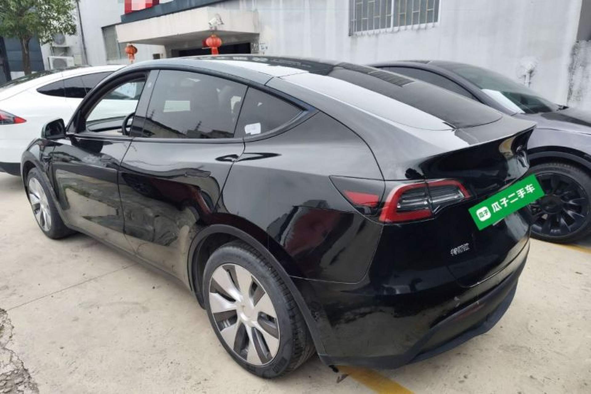 Used Tesla Model Y 2022 Rear-Wheel-Drive Version Exterior 2
