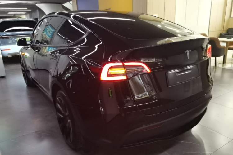 Used Tesla Model Y 2022 Revised Version Long-Range All-Wheel Drive Exterior 2